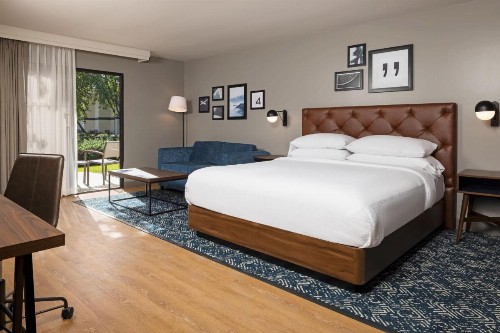 Four Points by Sheraton Bakersfield - image 22