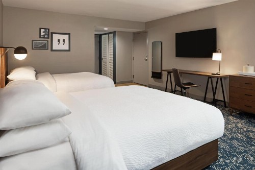 Four Points by Sheraton Bakersfield - image 25