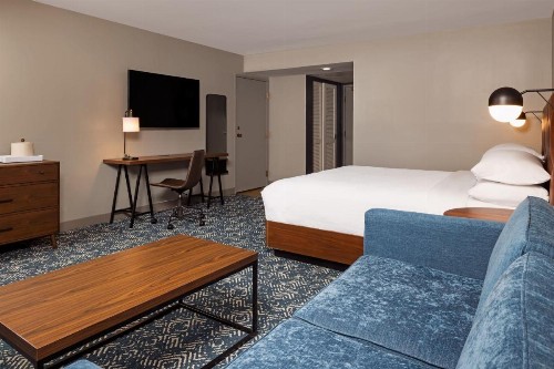 Four Points by Sheraton Bakersfield - image 31