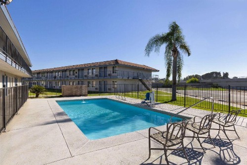 Rosedale Inn Bakersfield - image 19