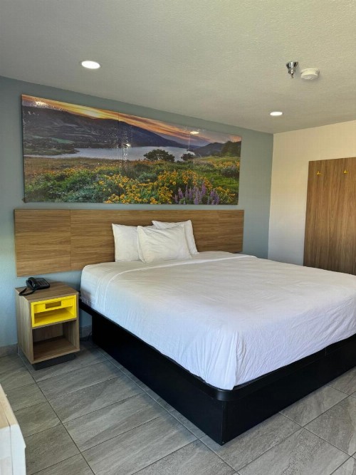 Rosedale Inn Bakersfield - image 20