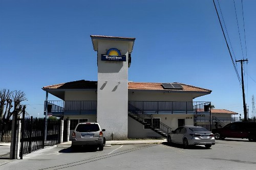 Rosedale Inn Bakersfield - image 29