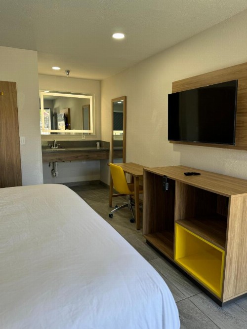 Rosedale Inn Bakersfield - image 6