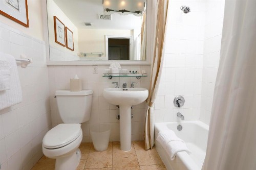 Sea View Hotel - image 21