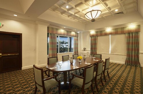 Sea View Hotel - image 31