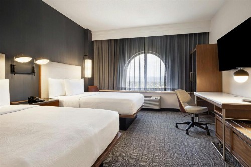 Courtyard by Marriott Baldwin Park - image 9