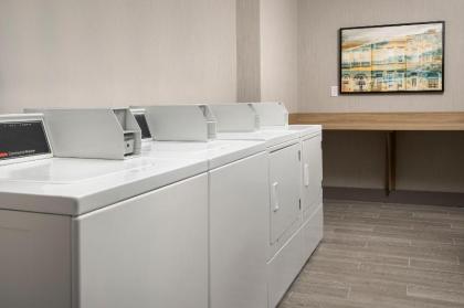 Hampton Inn Baltimore-Downtown-Convention Center - image 10