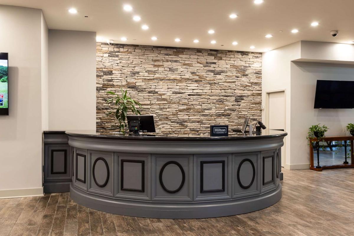 Inn at the Colonnade Baltimore - A DoubleTree by Hilton Hotel - image 2