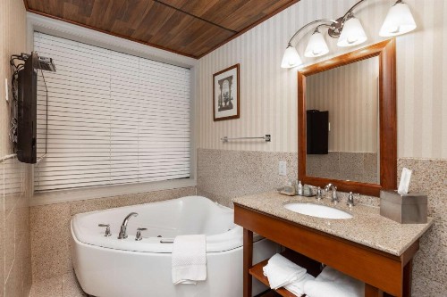 Inn at the Colonnade Baltimore - A DoubleTree by Hilton Hotel - image 30