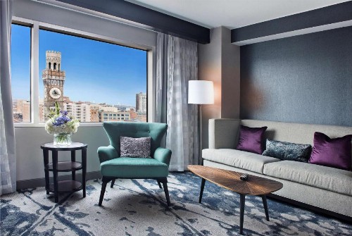Hilton Baltimore Inner Harbor - image 10