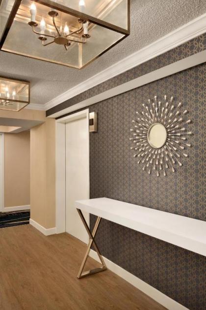 Radisson Hotel Baltimore Downtown-Inner Harbor - image 11