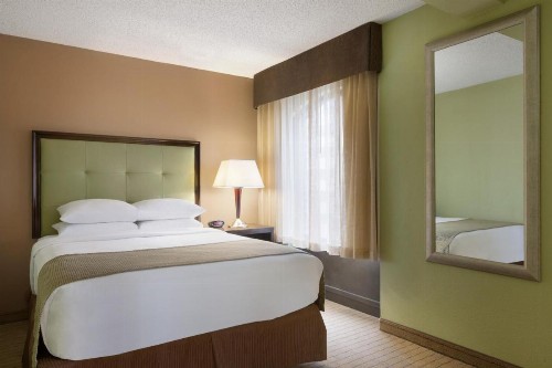 Days Inn by Wyndham Baltimore Inner Harbor - image 32