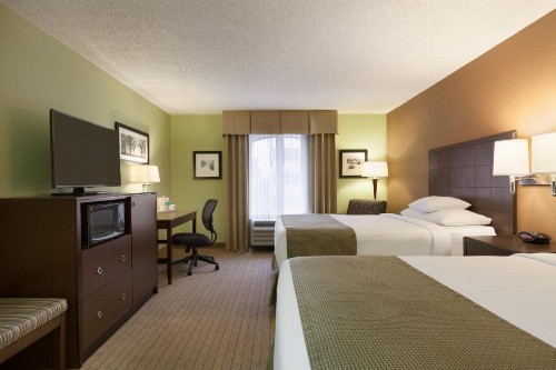 Days Inn by Wyndham Baltimore Inner Harbor - image 36