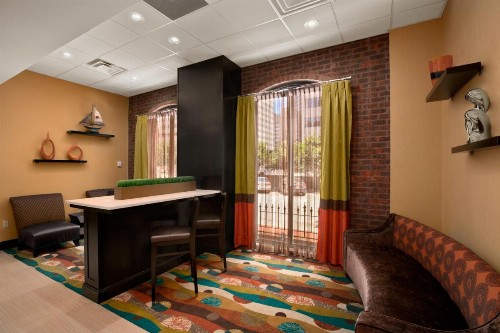 Days Inn by Wyndham Baltimore Inner Harbor - image 44