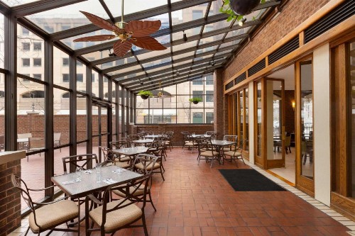 Days Inn by Wyndham Baltimore Inner Harbor - image 5