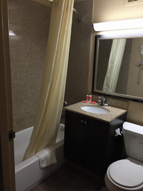 Quality inn near Pimlico Racetrack - image 2