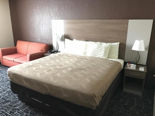 Quality inn near Pimlico Racetrack - image 4