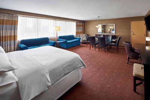 Sheraton Inner Harbor Hotel - image 27
