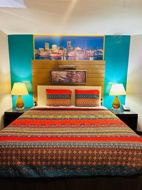 Midtown Inn - image 17