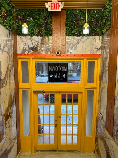 Midtown Inn - image 9