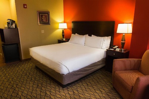 Holiday Inn Express Baltimore-Downtown an IHG Hotel - image 3