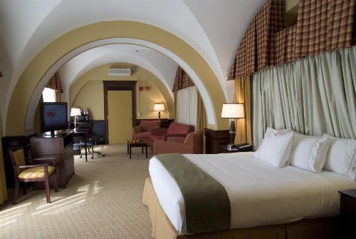 Holiday Inn Express Baltimore-Downtown an IHG Hotel - image 9