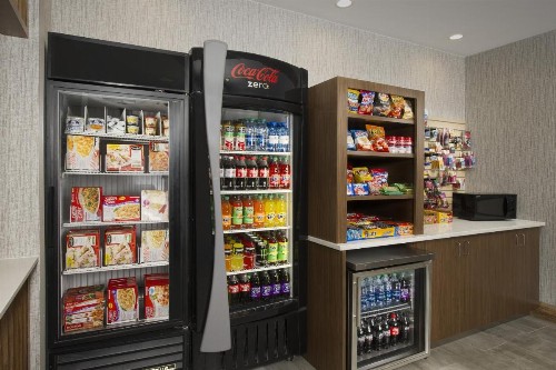 Holiday Inn Express Baltimore At The Stadiums an IHG Hotel - image 11