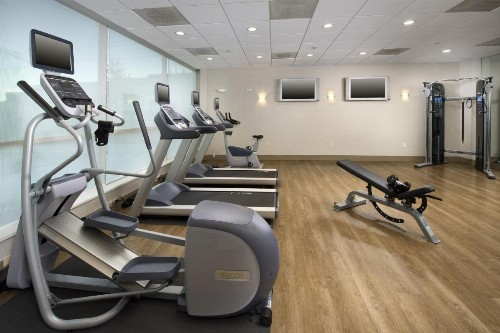 Holiday Inn Express Baltimore At The Stadiums an IHG Hotel - image 23