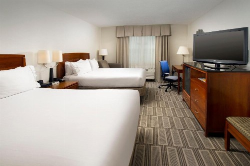 Holiday Inn Express Baltimore At The Stadiums an IHG Hotel - image 34