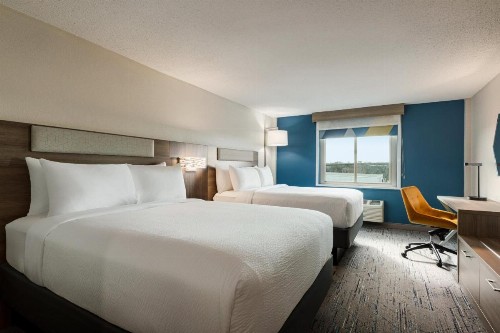 Holiday Inn Express Baltimore At The Stadiums an IHG Hotel - image 48