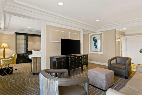Royal Sonesta Harbor Court Baltimore - image 34