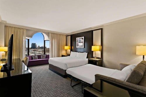 Royal Sonesta Harbor Court Baltimore - image 46