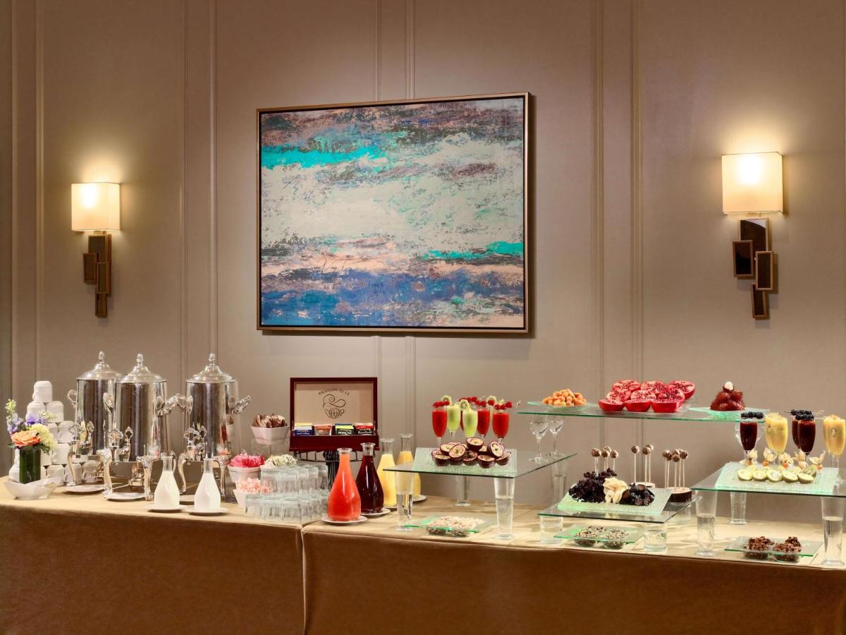 Royal Sonesta Harbor Court Baltimore - image 7