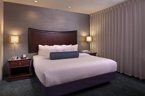 SpringHill Suites by Marriott Baltimore Downtown/Inner Harbor - image 13