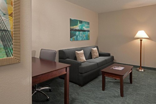SpringHill Suites by Marriott Baltimore Downtown/Inner Harbor - image 3