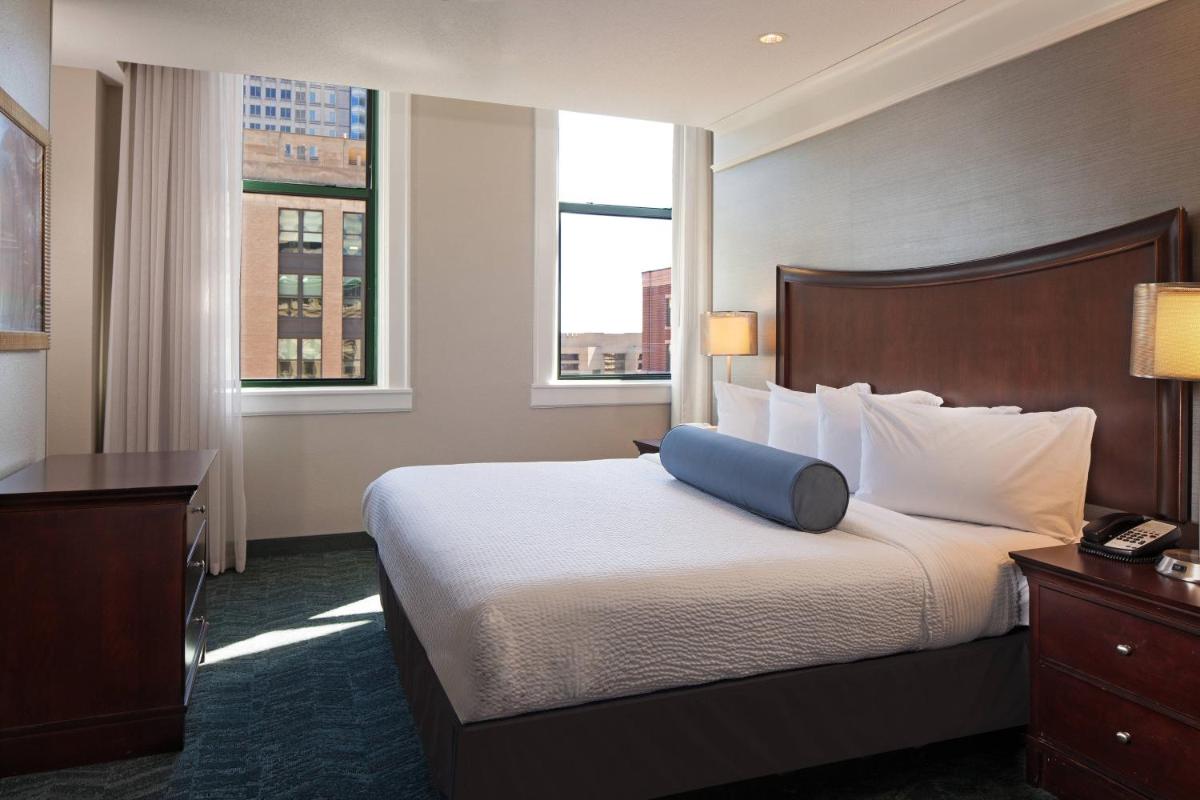 SpringHill Suites by Marriott Baltimore Downtown/Inner Harbor - image 4