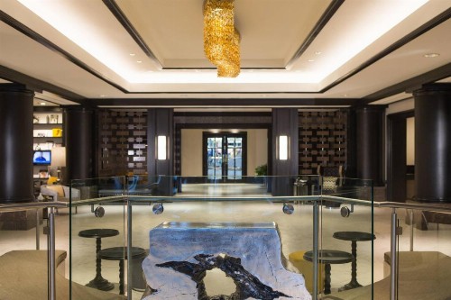 Renaissance Baltimore Harborplace Hotel - image 2
