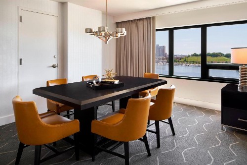 Renaissance Baltimore Harborplace Hotel - image 21