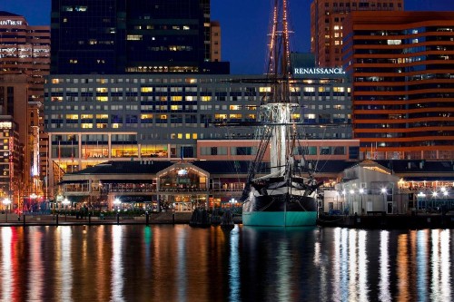 Renaissance Baltimore Harborplace Hotel - image 3