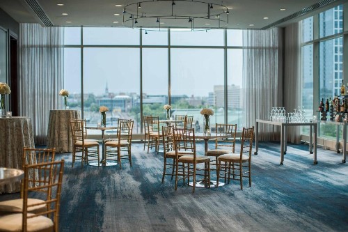 Renaissance Baltimore Harborplace Hotel - image 48