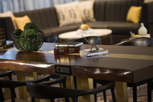 Renaissance Baltimore Harborplace Hotel - image 7