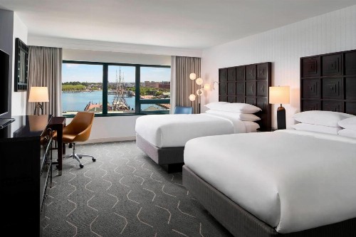 Renaissance Baltimore Harborplace Hotel - image 9