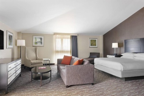 Delta by Marriott Hotels Baltimore North - image 12