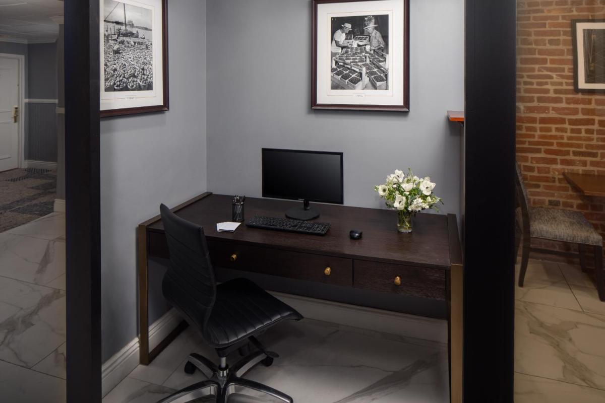 The Inn at Henderson's Wharf Ascend Hotel Collection - image 2