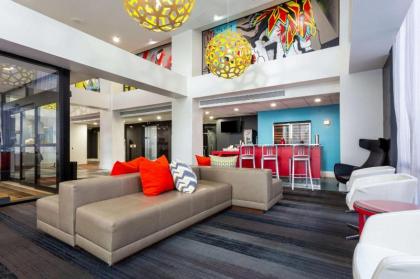 Comfort Inn & Suites Baltimore Inner Harbor - image 13