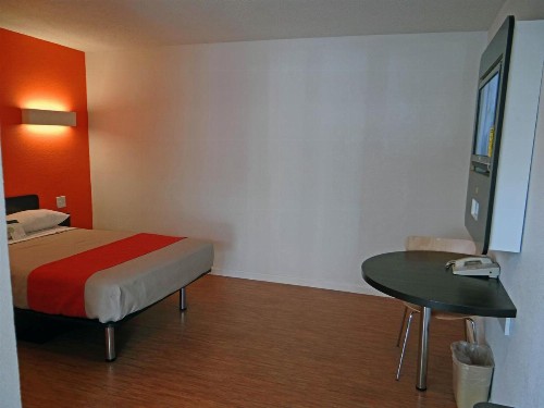 Motel 6 Baltimore Downtown - image 26