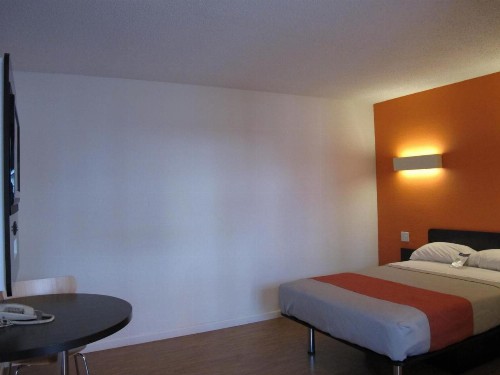 Motel 6 Baltimore Downtown - image 29