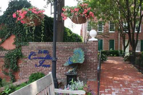 1840s Carrollton Inn - image 14