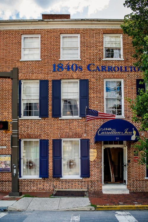 1840s Carrollton Inn - image 15