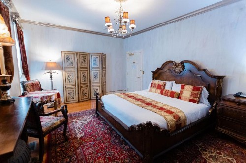 1840s Carrollton Inn - image 32